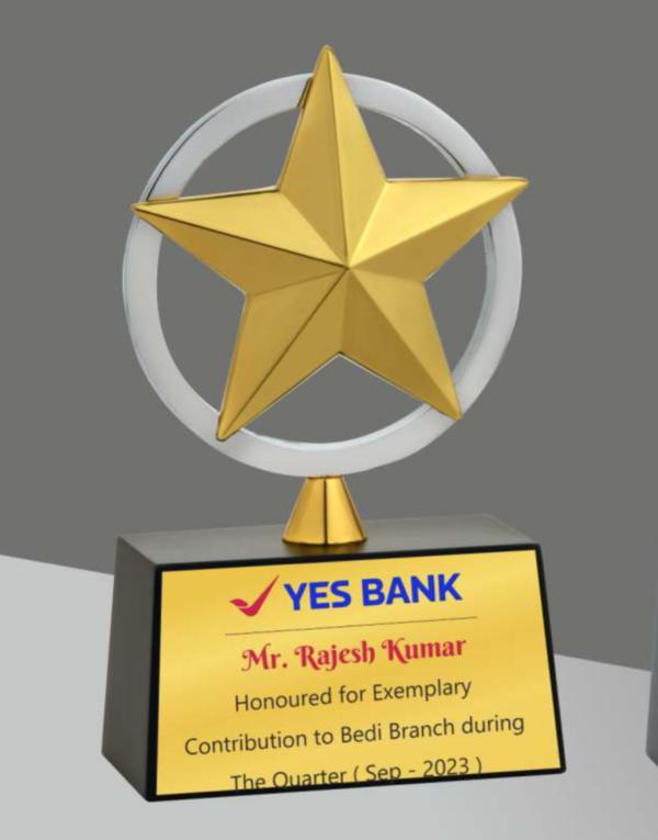 Trophy manufacturer near 