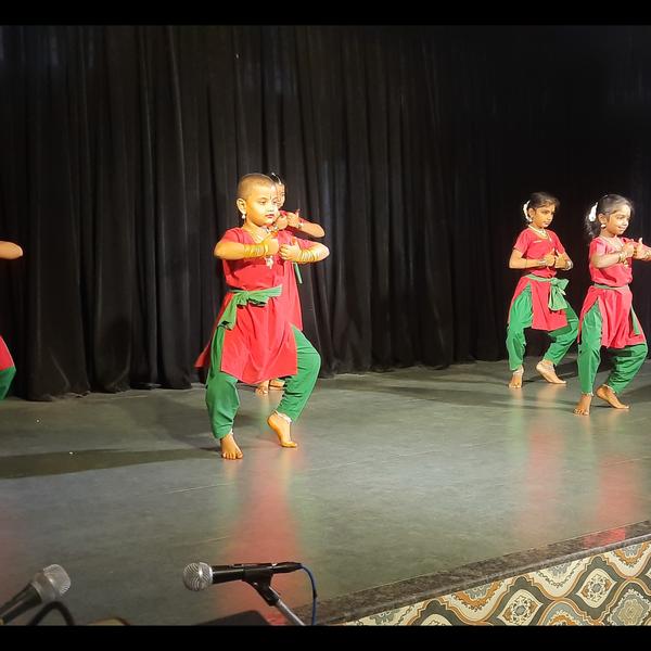 Kids' Bharatanatyam classes in
