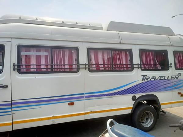 Force Tempo Traveller Availabl