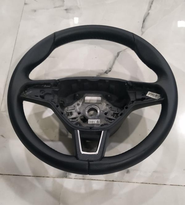 Skoda Octavia upgraded with Premium Leather Steeri