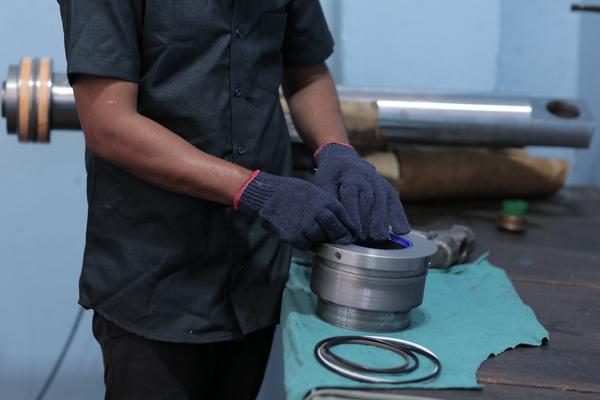 Hydraulic Cylinder Manufacturers in Erode
