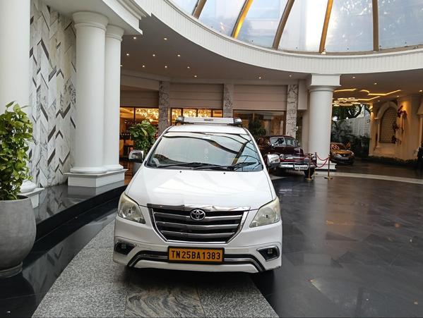 24 Hours Taxi Service in Mayil