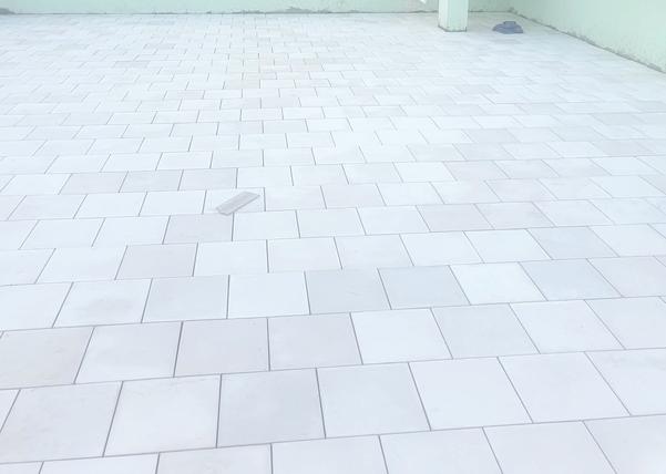 Specially engineered, highly reflective surfacing 