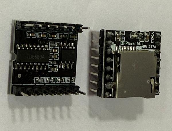 1- MODULE / BOARDDF PLAYER MINI MP3 MODULE V0.5