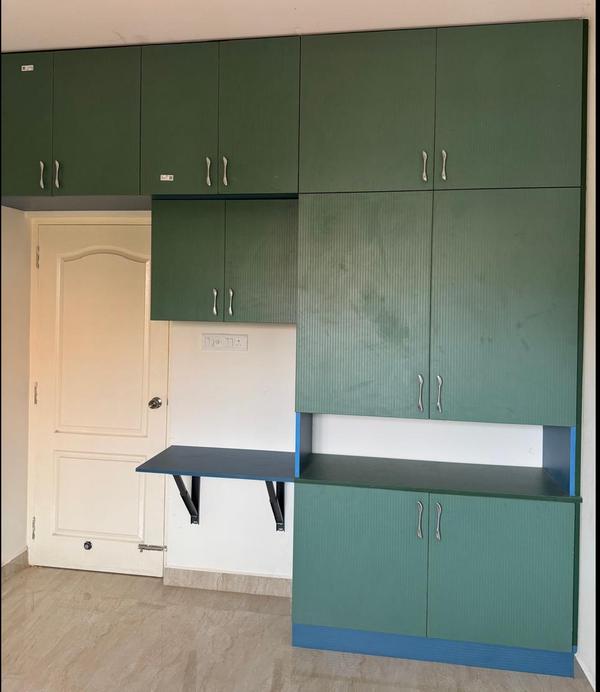 A practical and space-saving wall unit designed fo