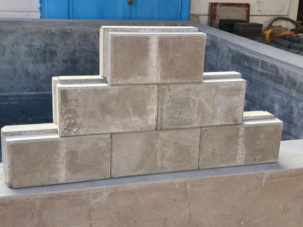 Igloo interlocking bricks are easy assembly, durab