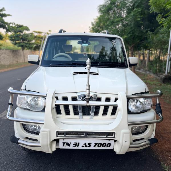 mahindra xiv 500 vehicle