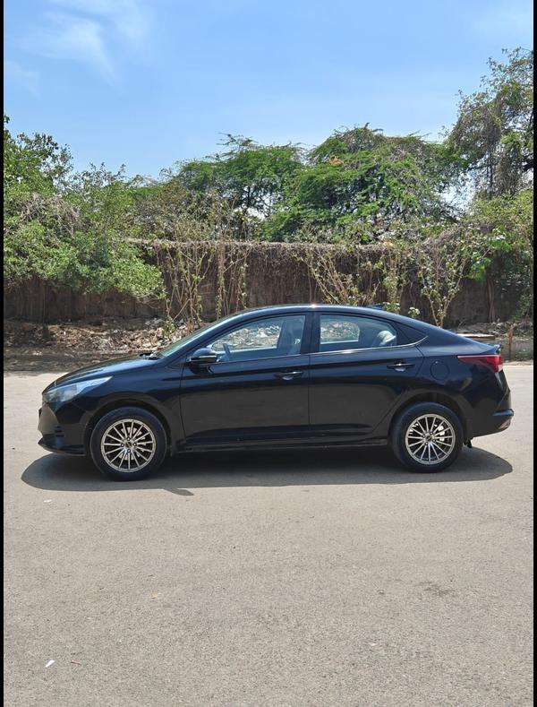 Looking for a premium sedan th