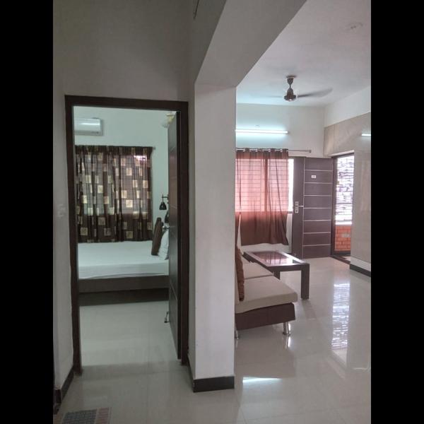 Maduraa Service Apartment
They