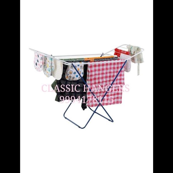 Classic Hangers:cloth hanging