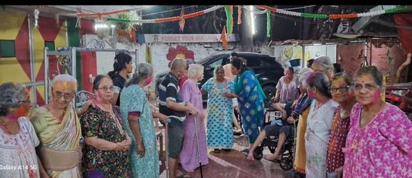 At DEVTARU Pune Senior Citizen