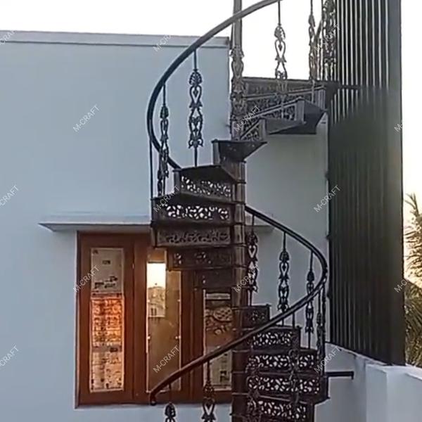 M-CRAFT ( Cast Iron spiral staircase with MRF PU A