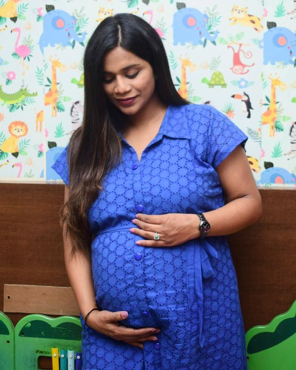 gulf uae prenatal yoga session