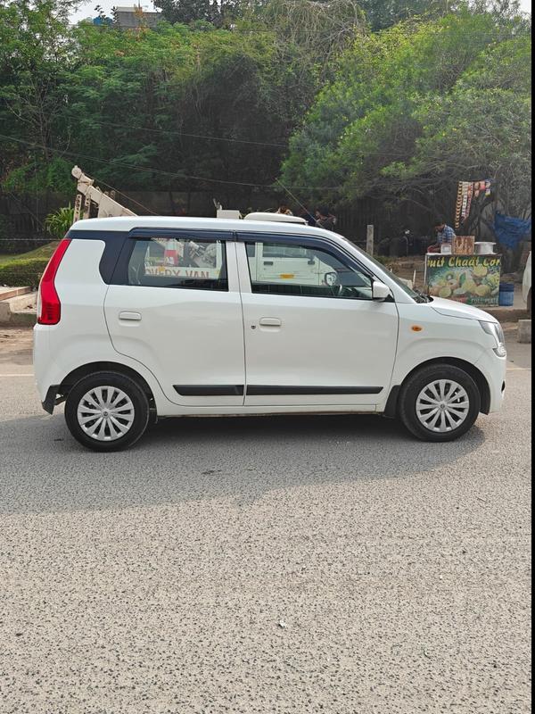 Maruti Suzuki WagonR VXI CNG (