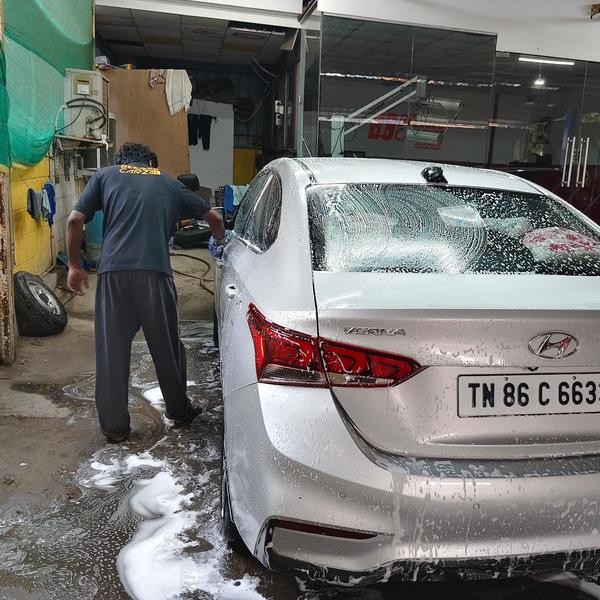 Car Water Wash Near Me In Poru