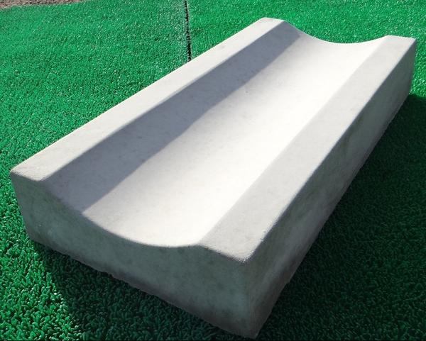 Igloo Saucer drains are precast concrete , shallow