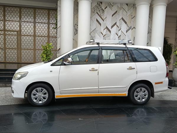 Local Taxi Service in Mayiladu