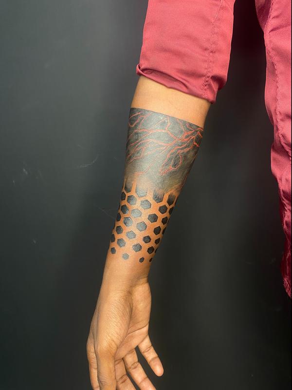 This custom blackwork geometri