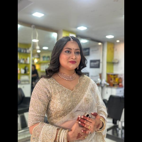 Address: Gajanan, Maharaj Square, Sakkar