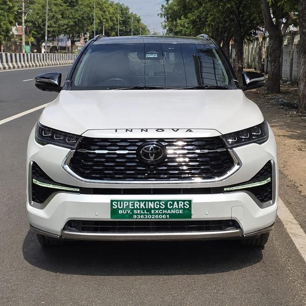 Super Kings cars showroom -tri