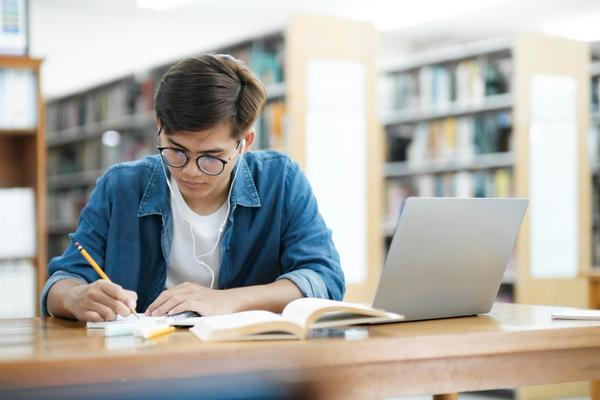 Distance learning institu