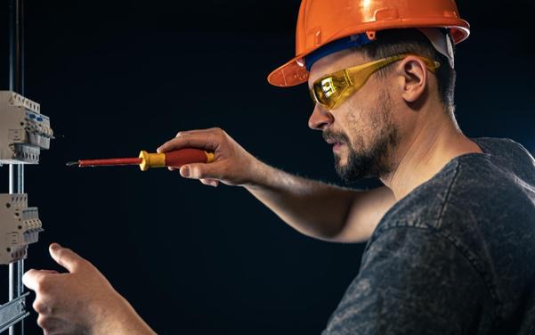 When you need the Top Electrical Contractor in Ban