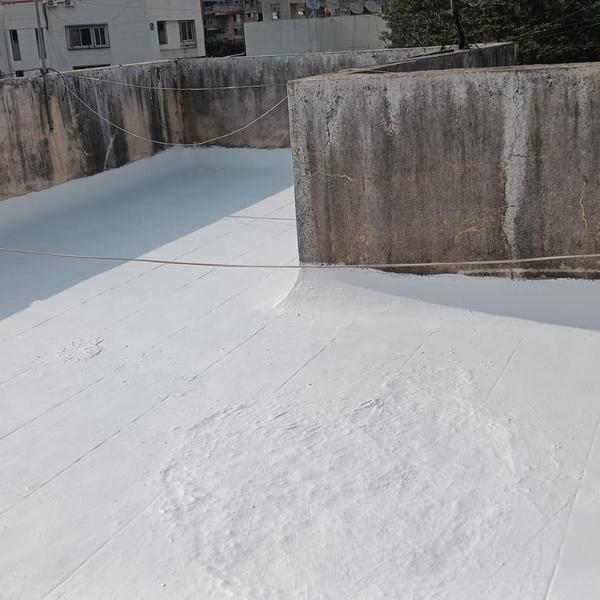 Roof waterproofing coatin
