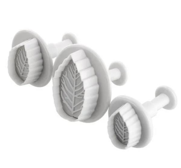 Plastic Molding Articles are products manufactured