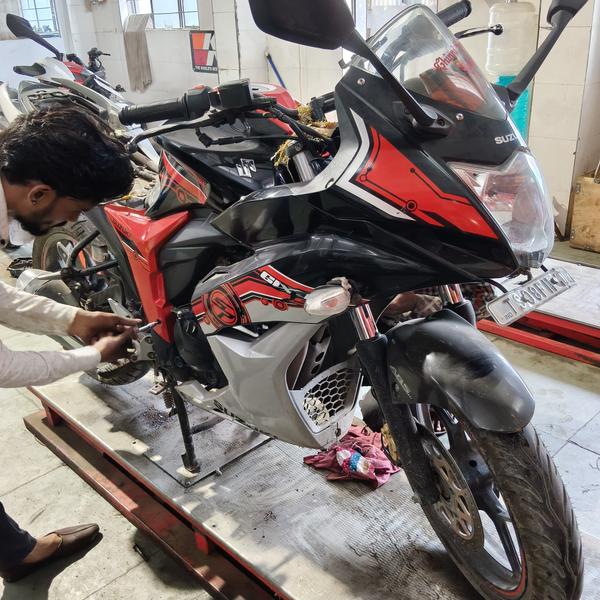 Suzuki GSX