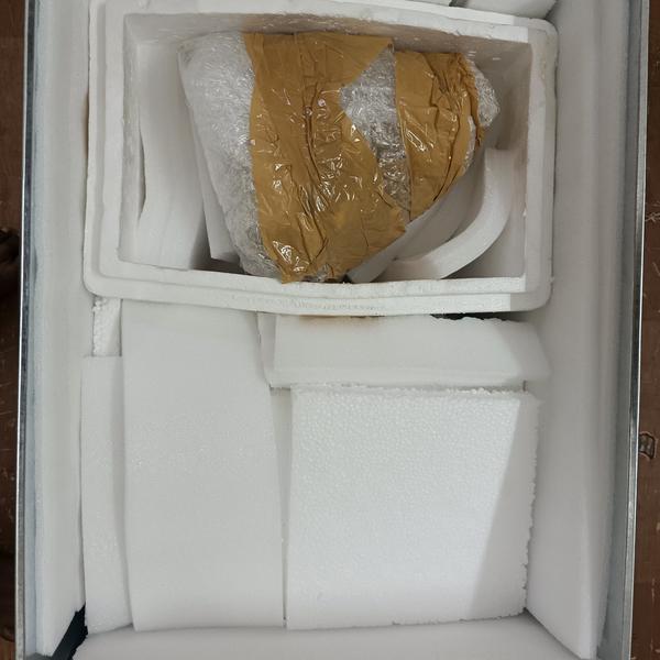 📦 International Parcel Servic