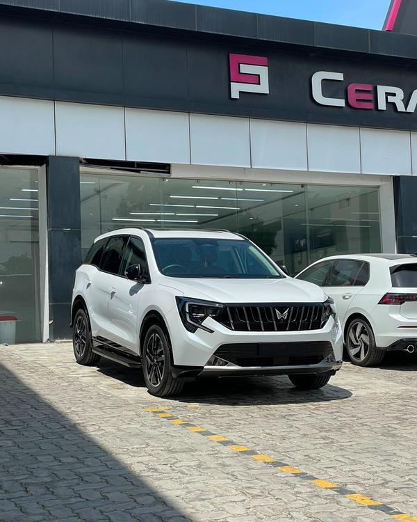 Top Rated MAHINDRA 7XO Car Cer