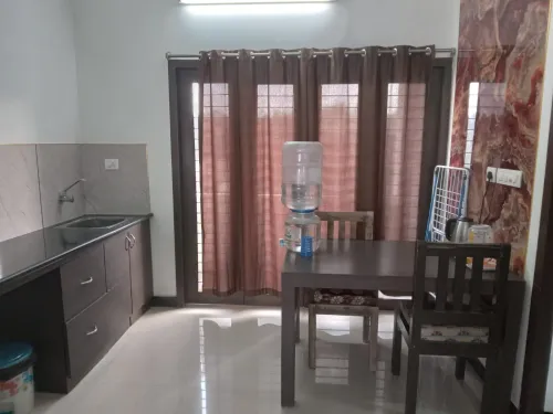 Maduraa serviced apartment 
Th