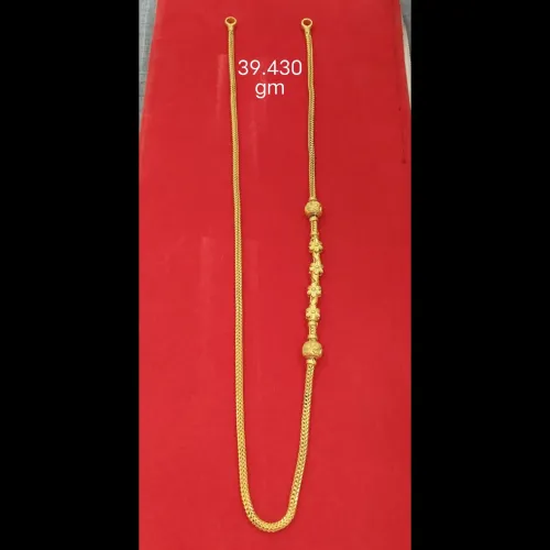 Gold prices fluctuate daily, a