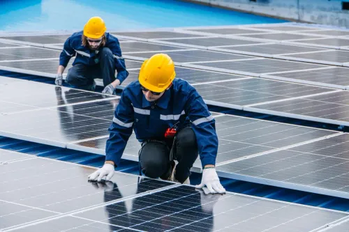 solar panel maintenance karega