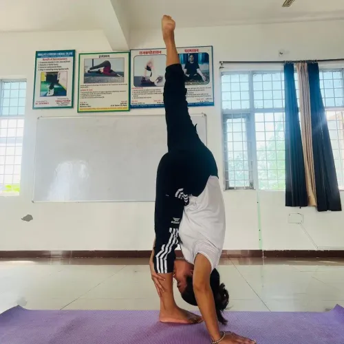 prenatal and postnatal yoga te