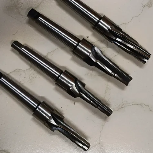 We offer Hss hydraulic Port Cavity Cutter for roug