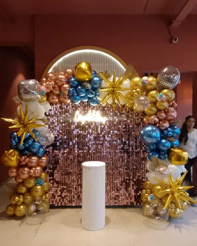 Sequence balloon decoration in