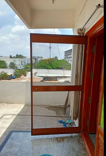 🚪 Magnetic Mosquito Net Doors