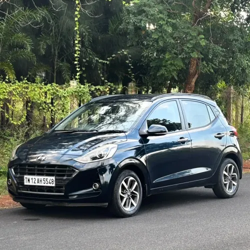 Super Kings cars showroom -tri