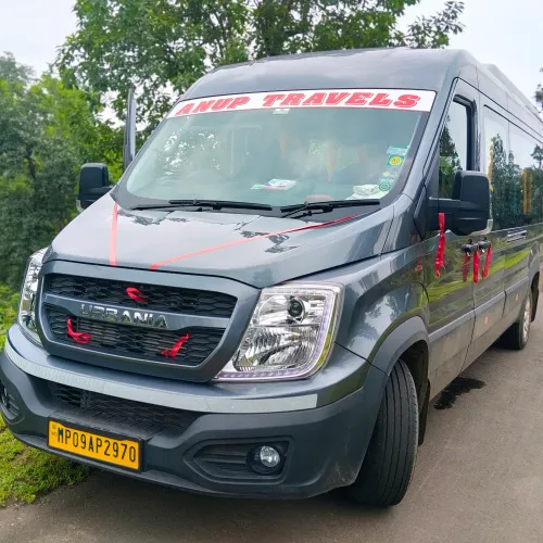 urbania tempo traveller availa
