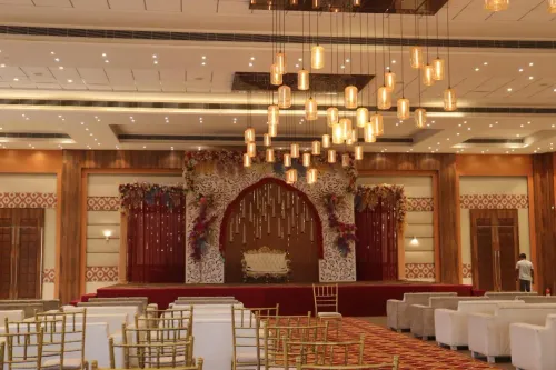 Spacious Hall for Wedding Func