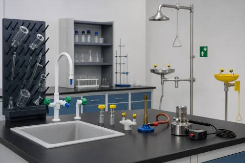 Bharat Scientific World supplies lab ware and lab 