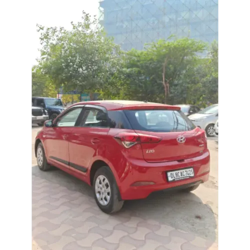 Hyundai i20 used Car in Delhi.