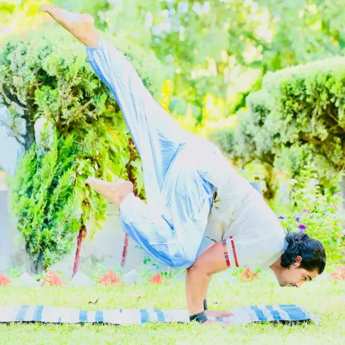 female yoga teachers panchshee