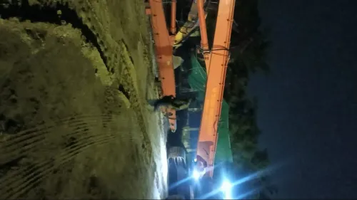 SM Traders building demolition