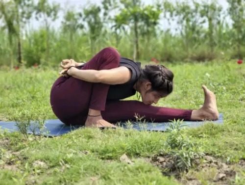 Best Female Yoga Teacher at Ho