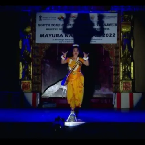 Kids' Bharatanatyam classes in