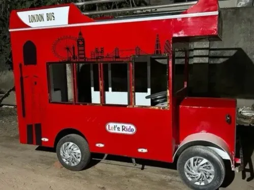 MAXI MODEL ELECTRIC LONDON BUS Manufacturer in Ind