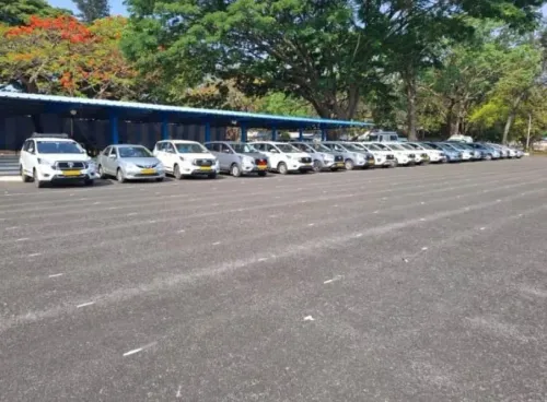 Delhi Airport Taxi Service at 