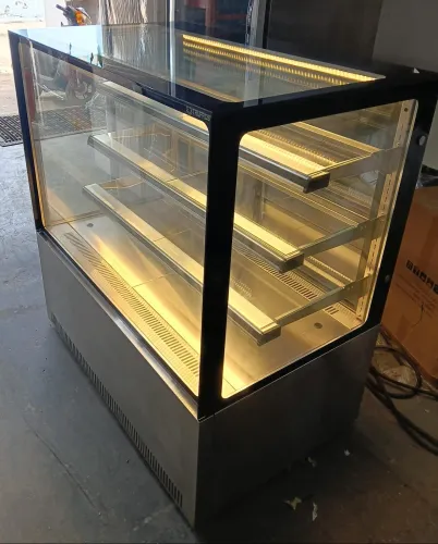 Fully refurbished, well-maintained, and chilling e